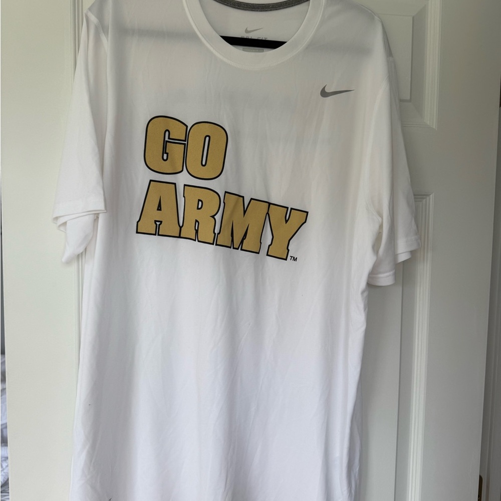 Nike ‘Go Army’ Short Sleeve Tee - dri-fit